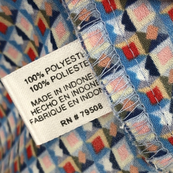 Violet + Claire Pink Blue Geometric Top M - Picture 6 of 7